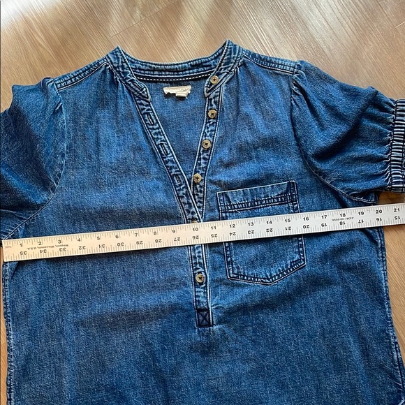 Pilcro Aly-Puff Sleeve Denim Blouse - Picture 15 of 16